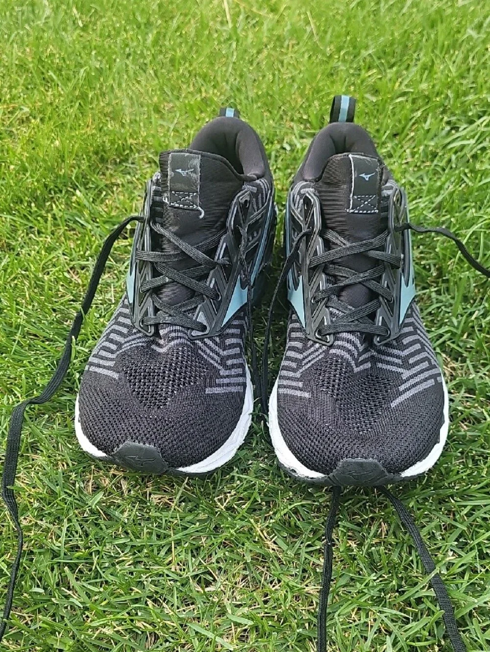 Mizuno Knit Infinity Wave Breathable Smooth Ride Black & Silver Running Shoe R4